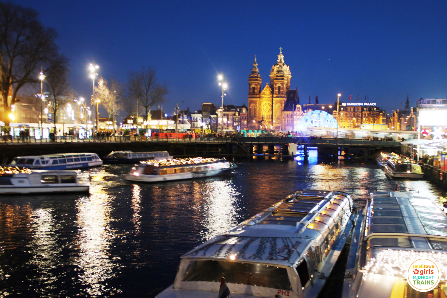 nighttime_amsterdam_01