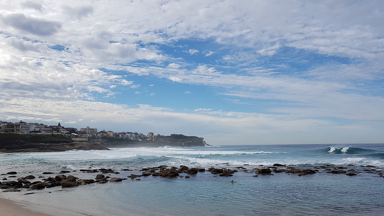 SGMT Australia Sydney_Bondi to Coogee Coastal Walk_20 Bronte Beach Wave